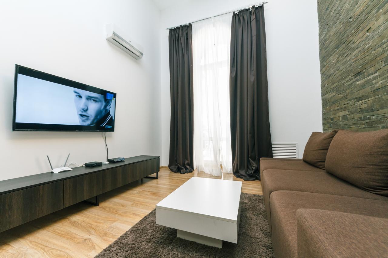 קייב Vip Apartment At Horodetskoho 4 מראה חיצוני תמונה